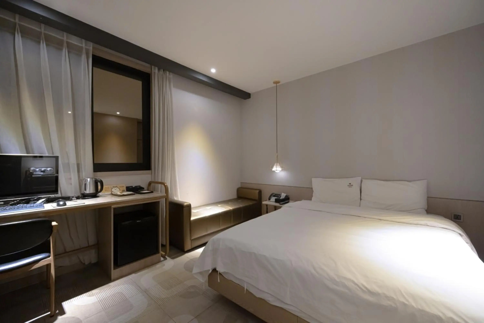 Hound Hotel Seomyeon - Bumcheon