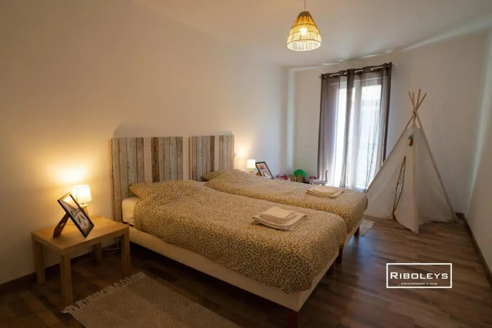 Sublime Loft de 130m² calme à Vias-Village