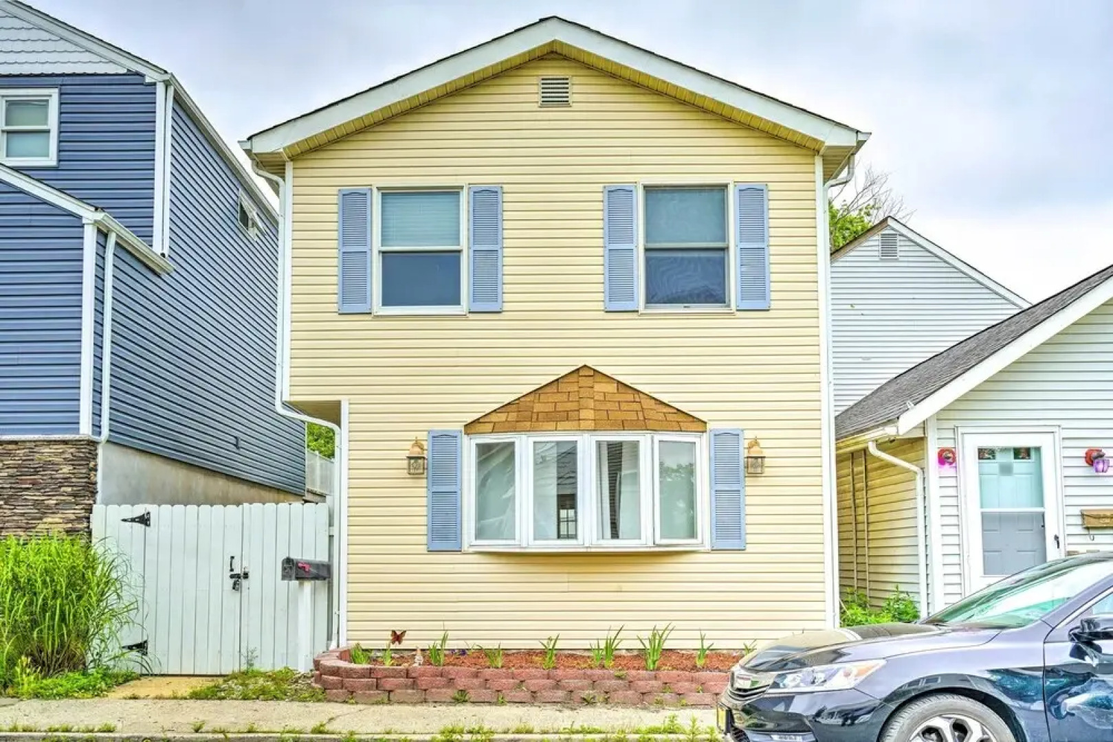 Family-friendly Keansburg Home: Walk to Beach!