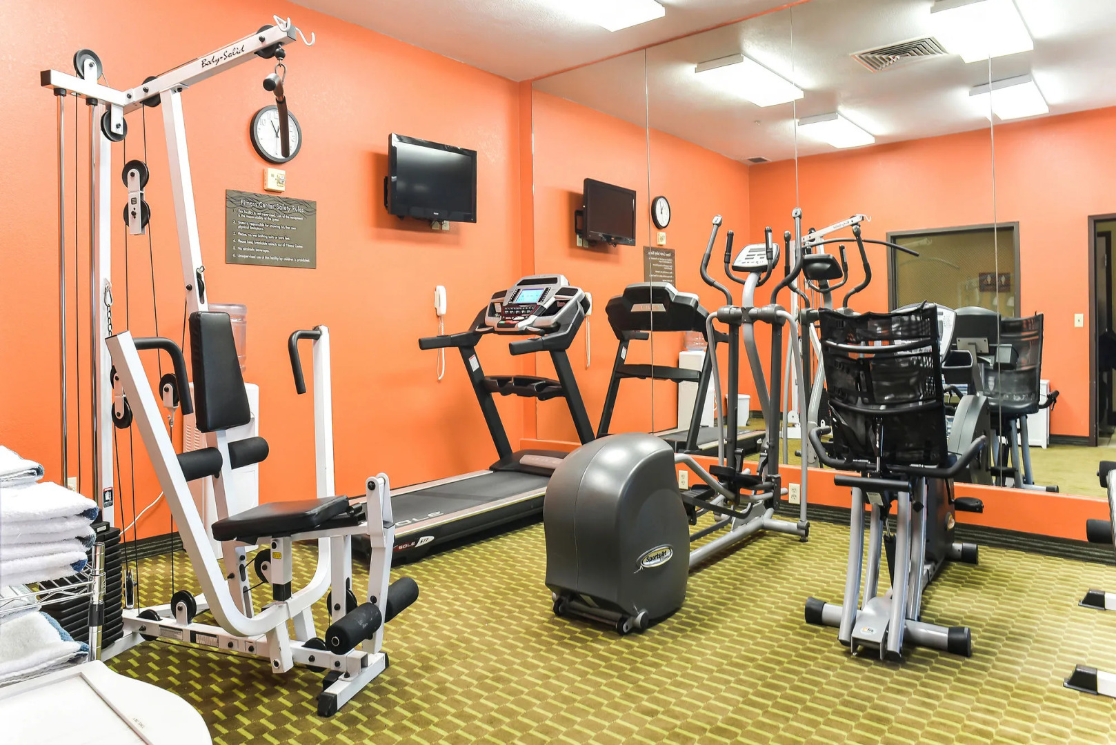 Comfort Inn & Suites Kansas City - Northeast