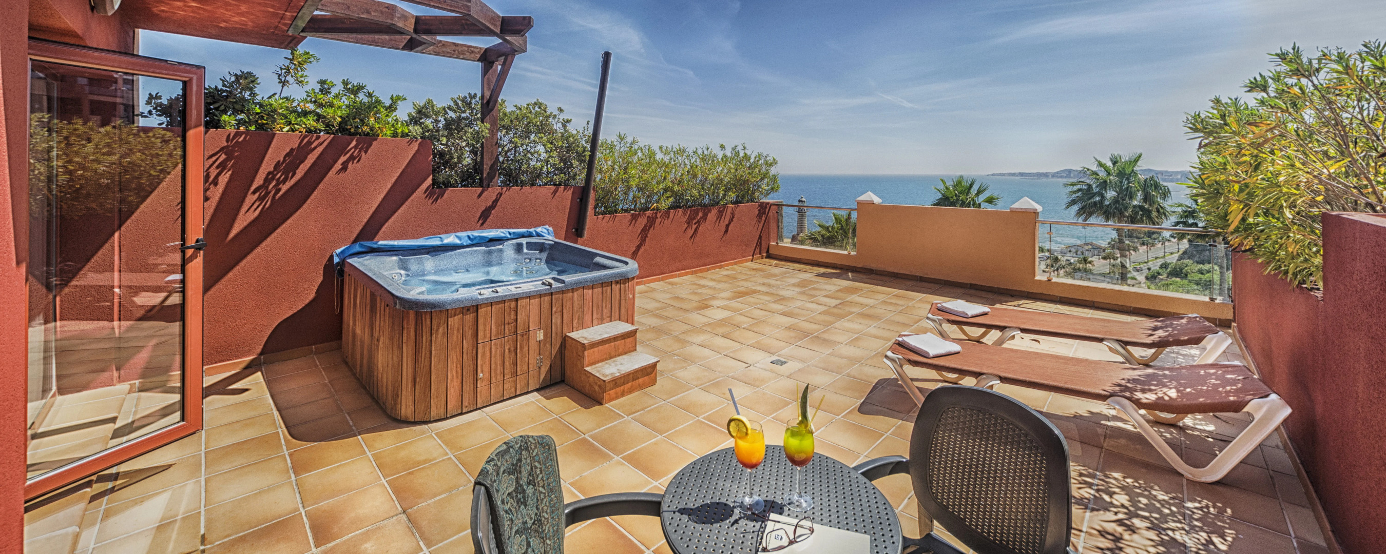 Holiday World Polynesia Hotel