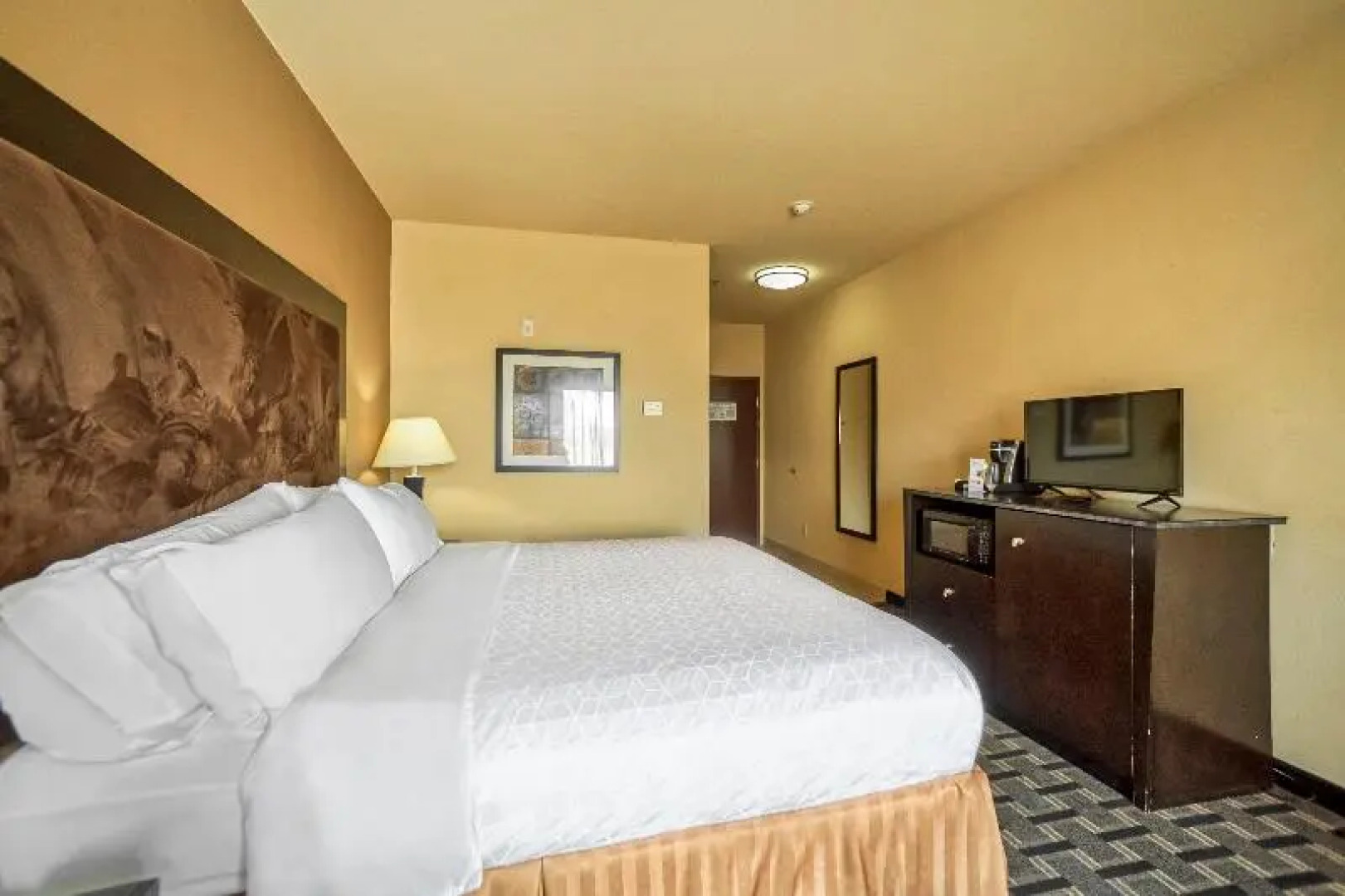 Holiday Inn Express Beeville