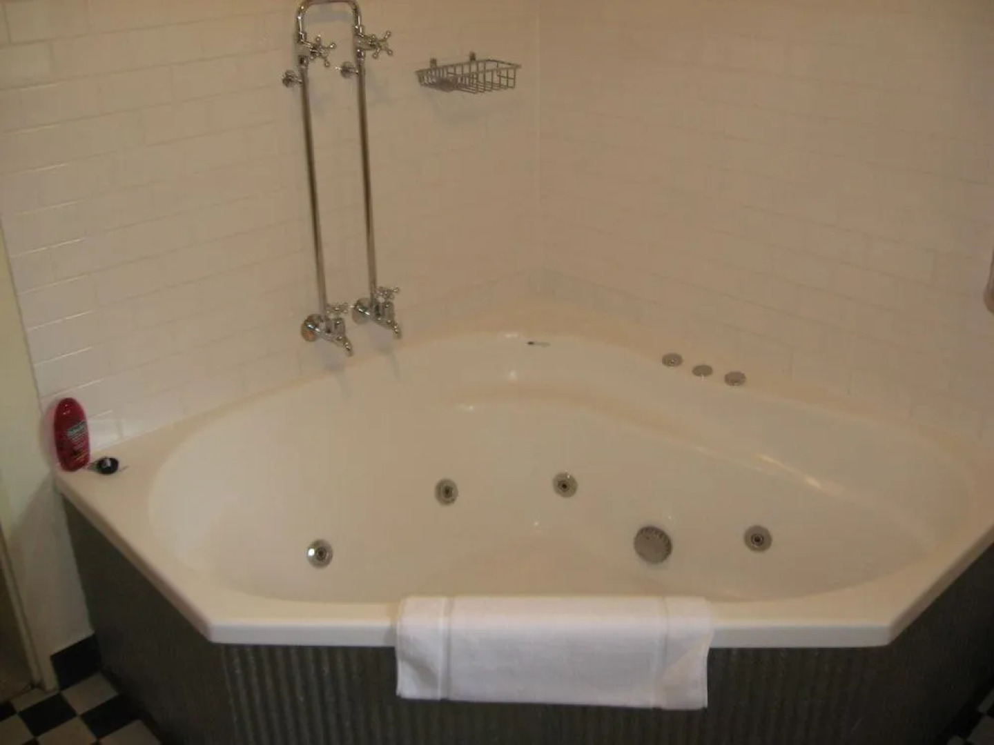 Goat Square Cottages