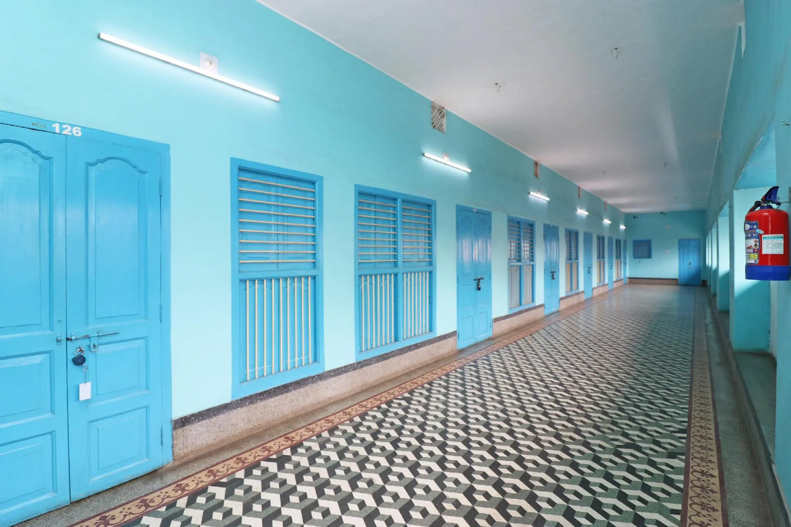 SPOT ON 44329 Sri Krishna Inn Lodging & Boarding