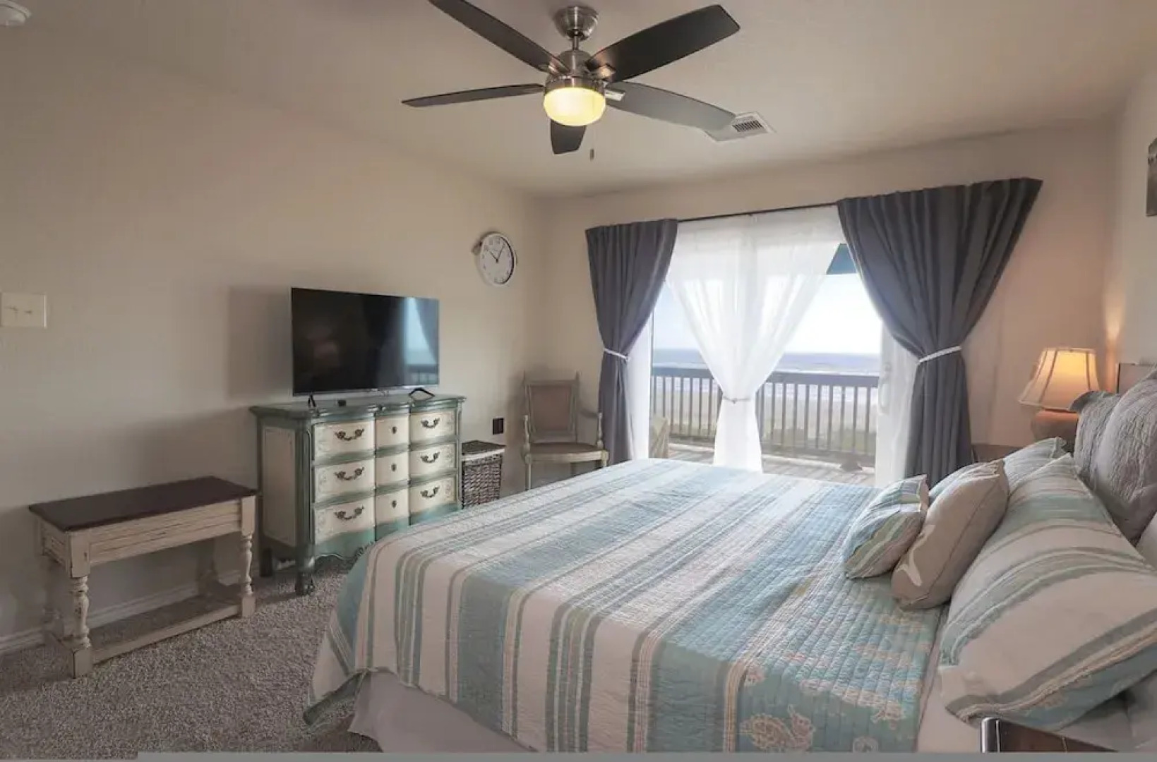 Superb Home With Private Walkover to Beach