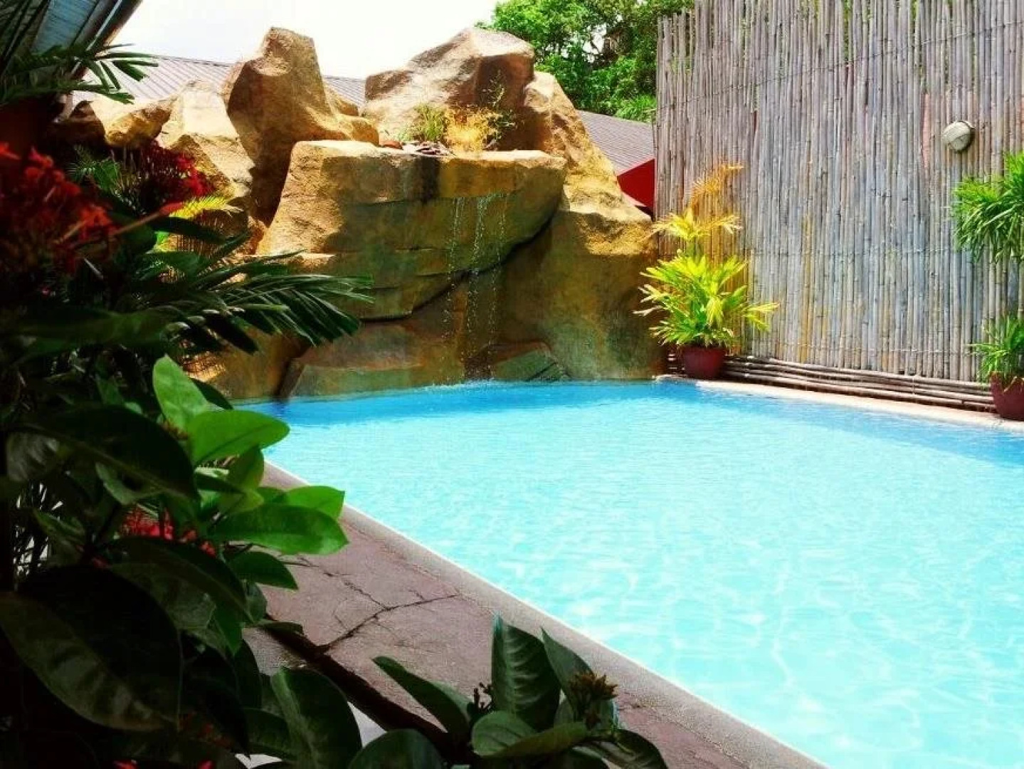 Rockpoint Hotspring Resort Hotel & Spa