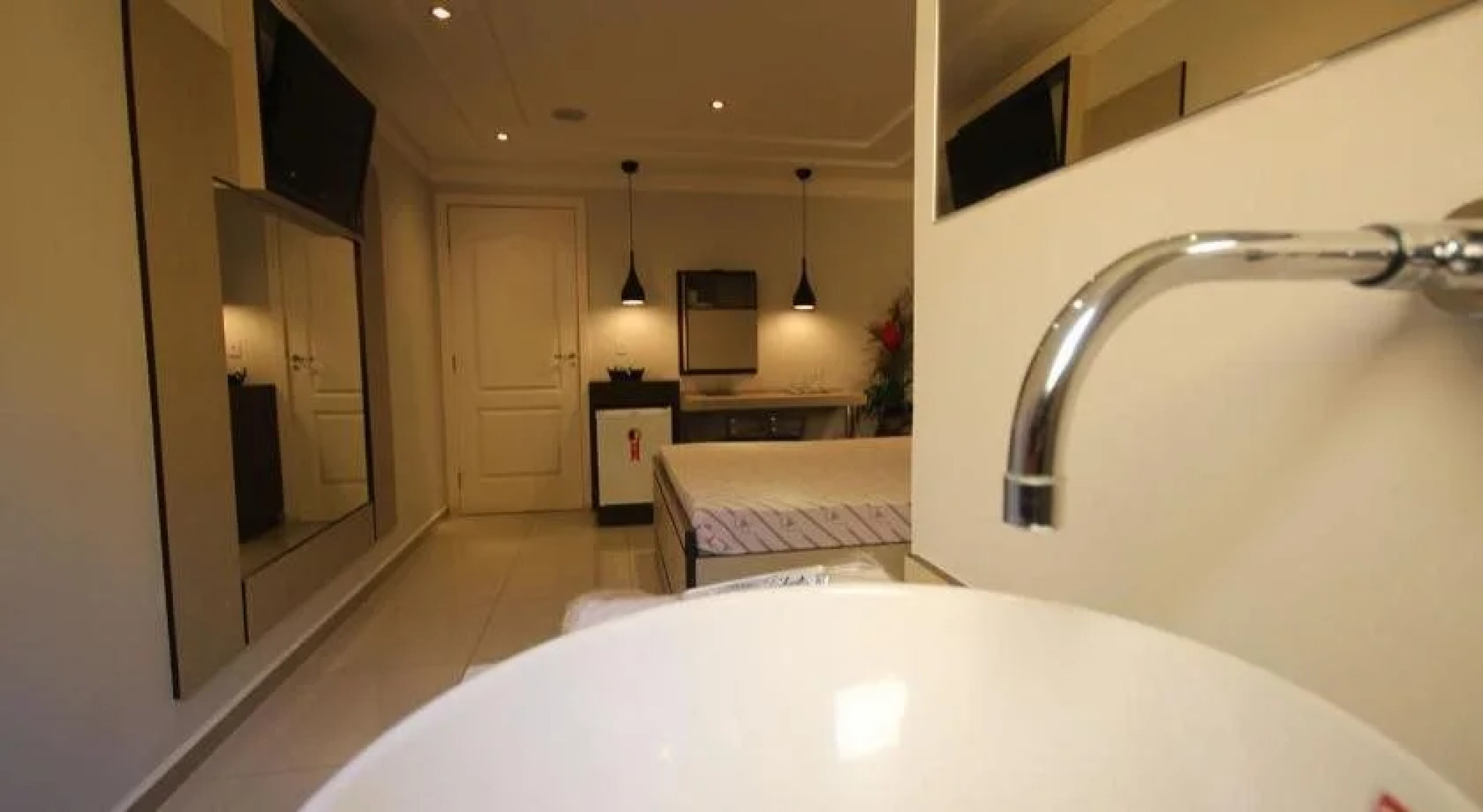 Chicago Hotel - Adults Only