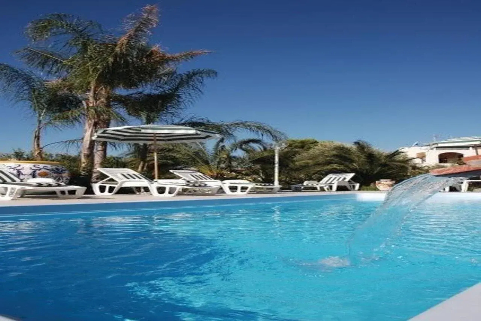 La Villa Resort & Spa