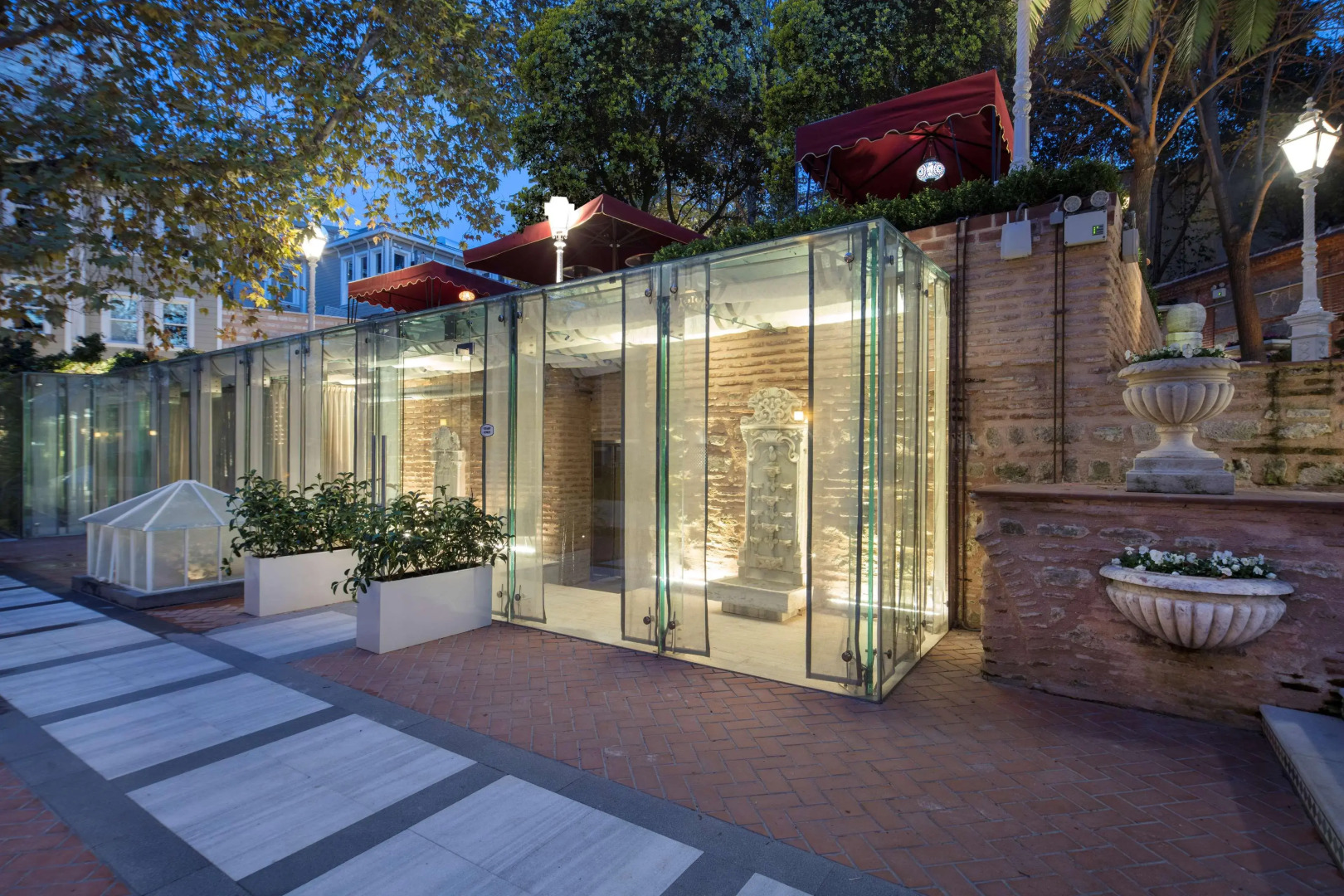 Hagia Sofia Mansions Istanbul, Curio Collection by Hilton