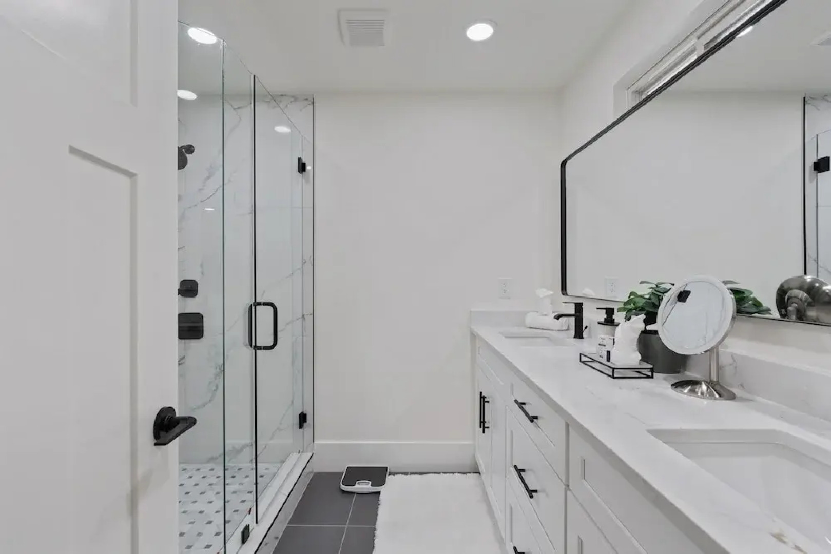 All-new Luxe Stay Views, Sauna & Hot Tub 7 Bedroom Villa