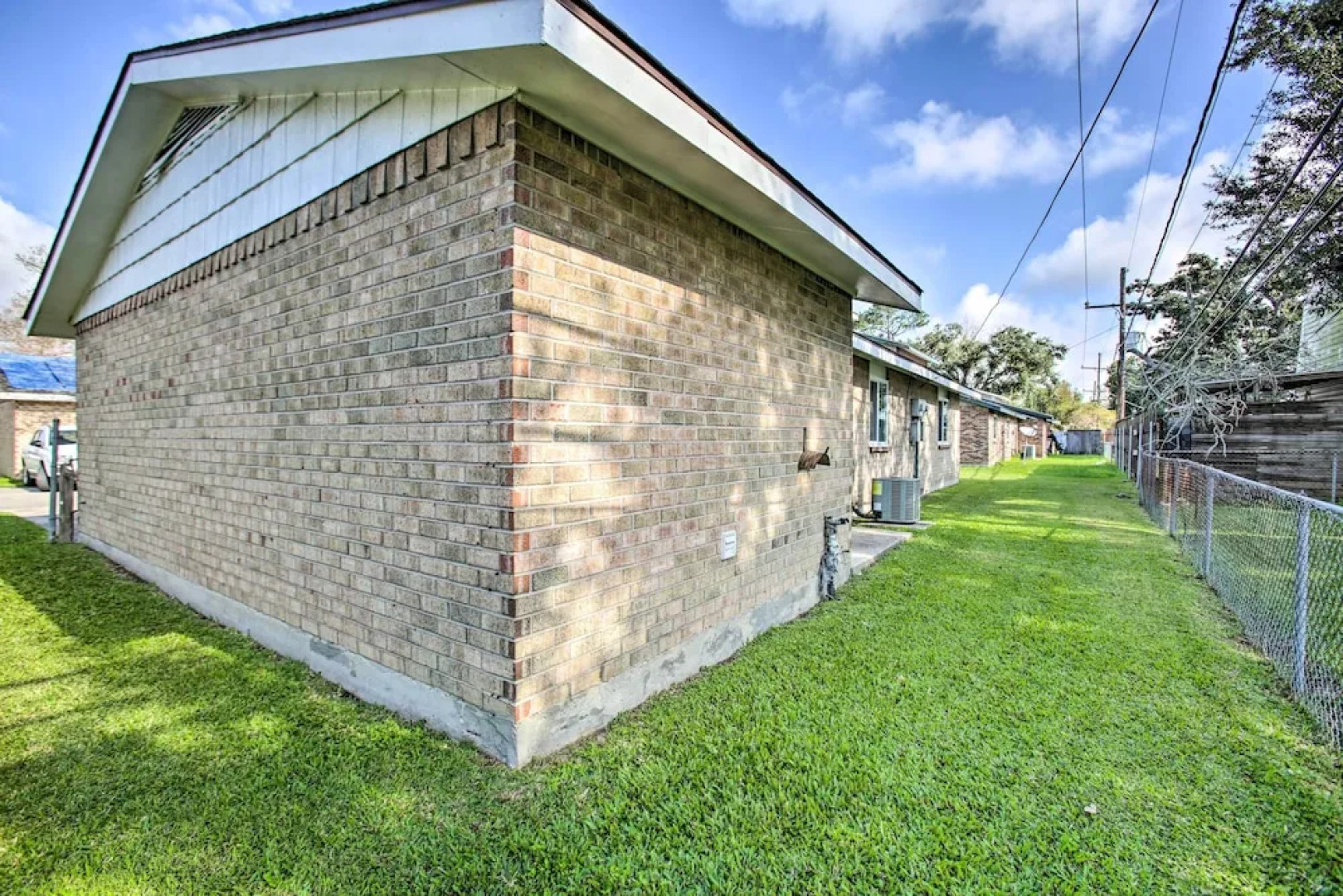 New! Laplace Townhome, 9 Mi to Lake Pontchartrain!