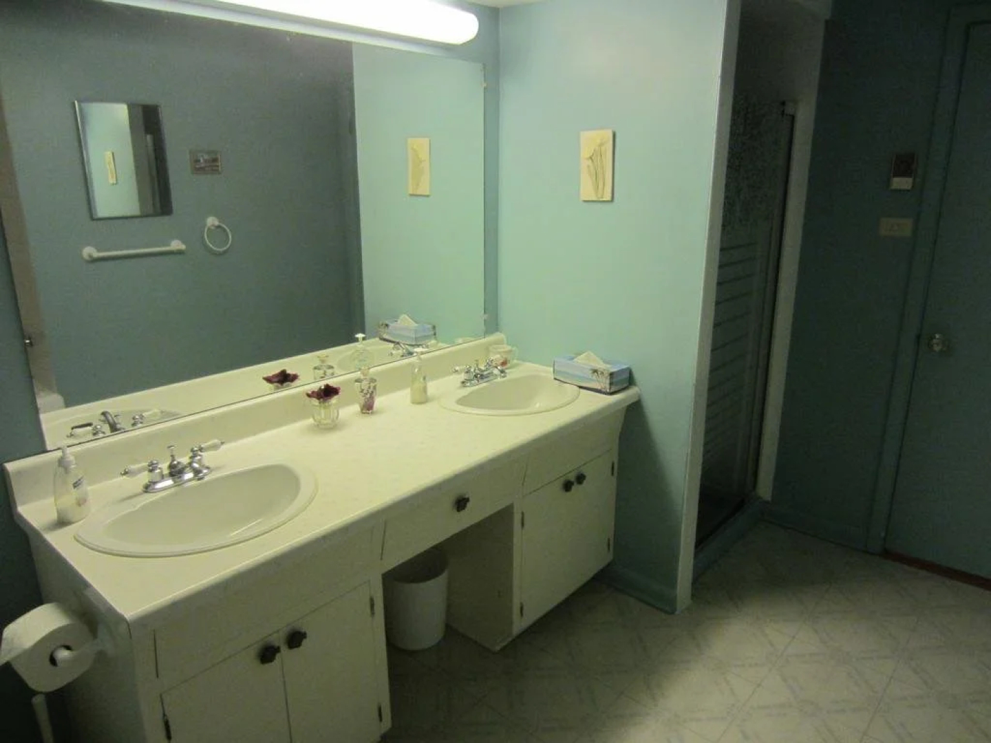 Ashbury Inn on the River Bed & Breakfast