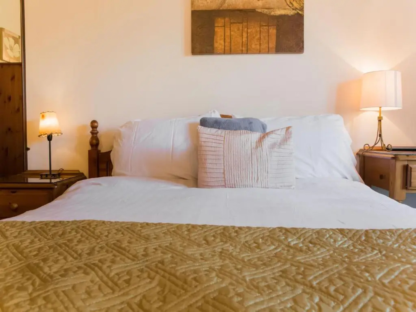 OYO Ye Olde Bowling Green Inn