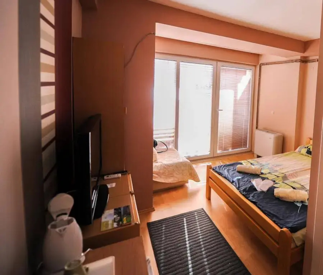 Lukanov Apartments & Guest Rooms