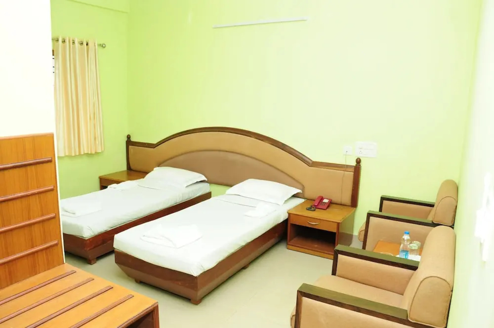 Hotel Pranav International