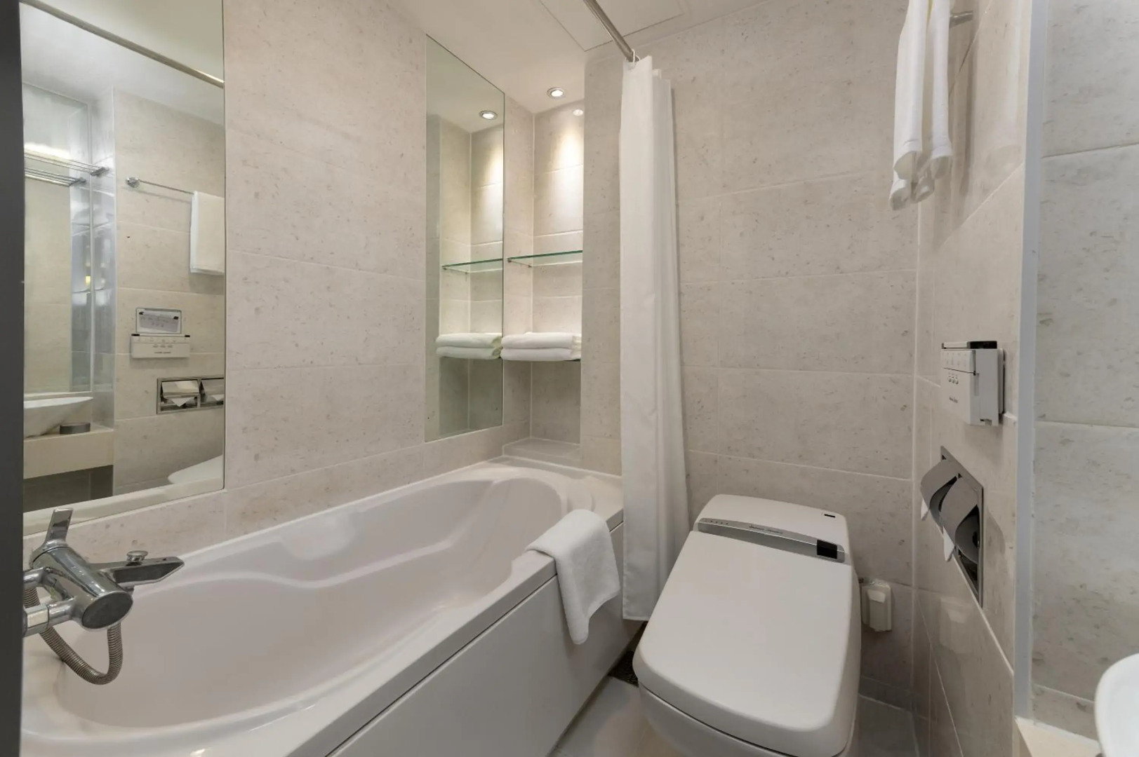 Travelodge Myeongdong Namsan