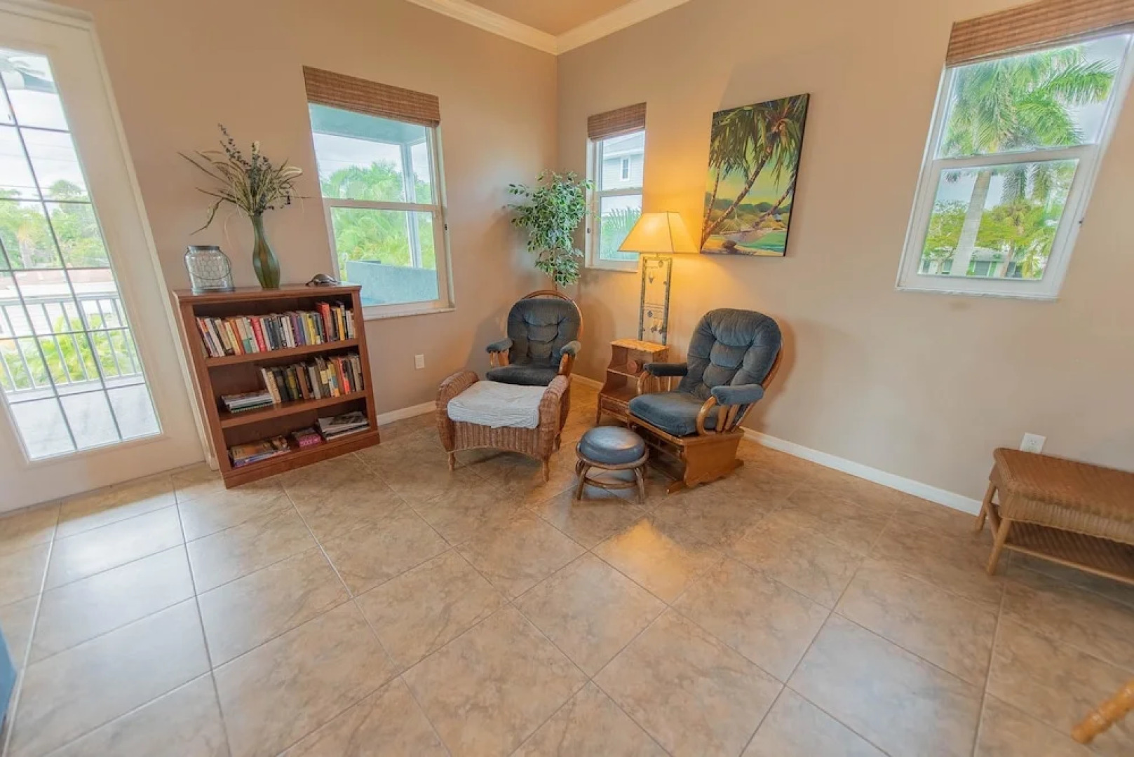 Pelican Villa Apartment 4