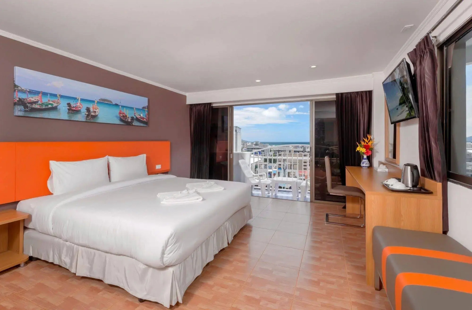 Royal Crown Hotel & Palm Spa Resort