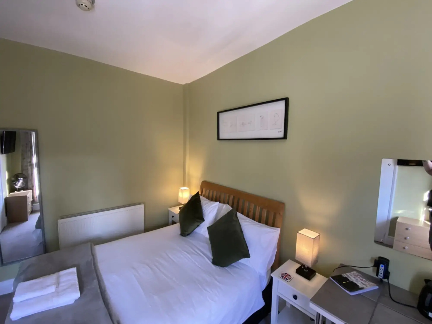 Grosvenor Place Guest House