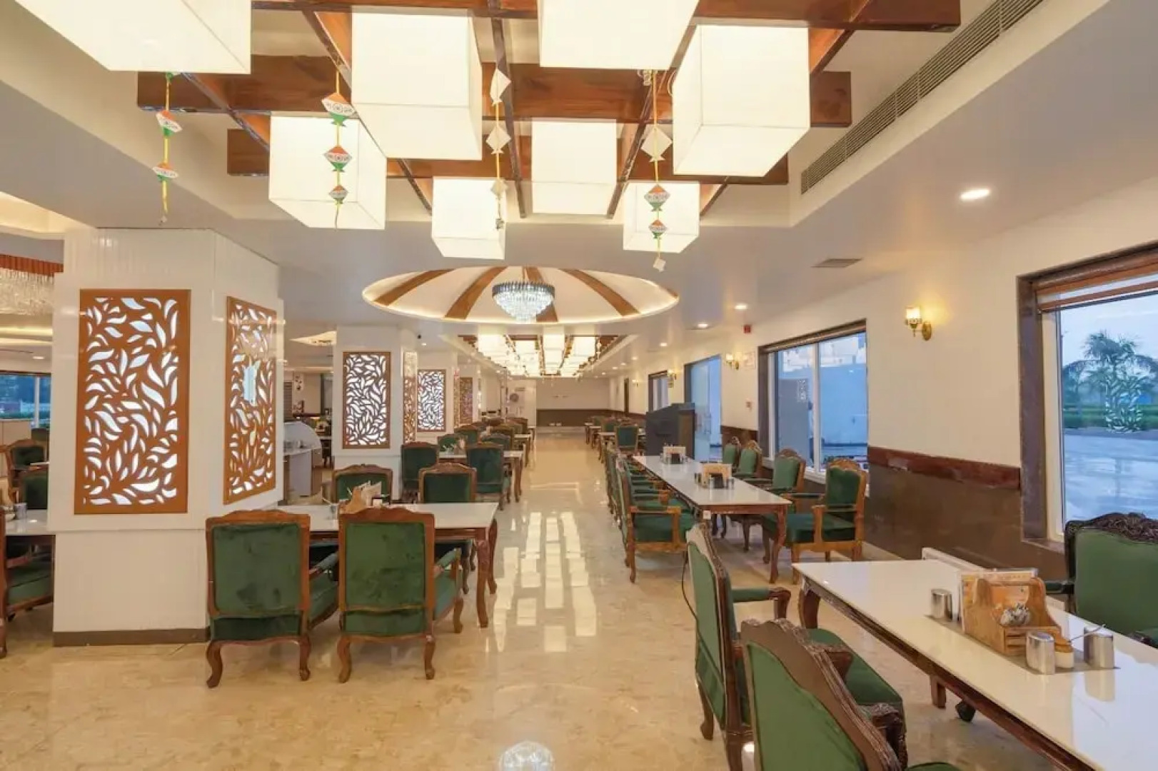 Gajraula Sukhdev Dhaba & Resort