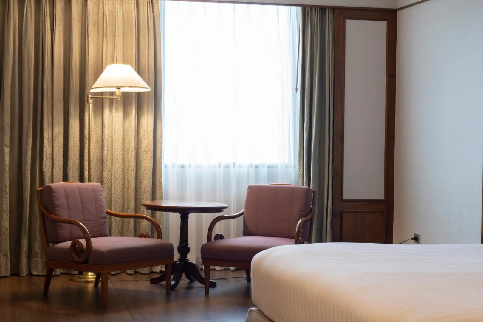 Twin Lotus Hotel