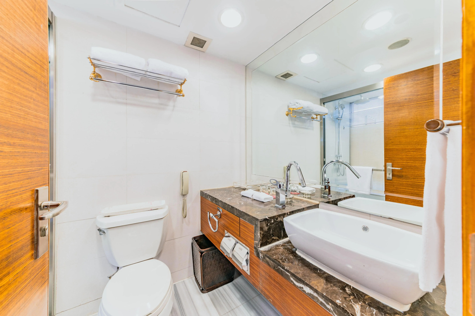 Crowne Plaza City Center Ningbo by IHG