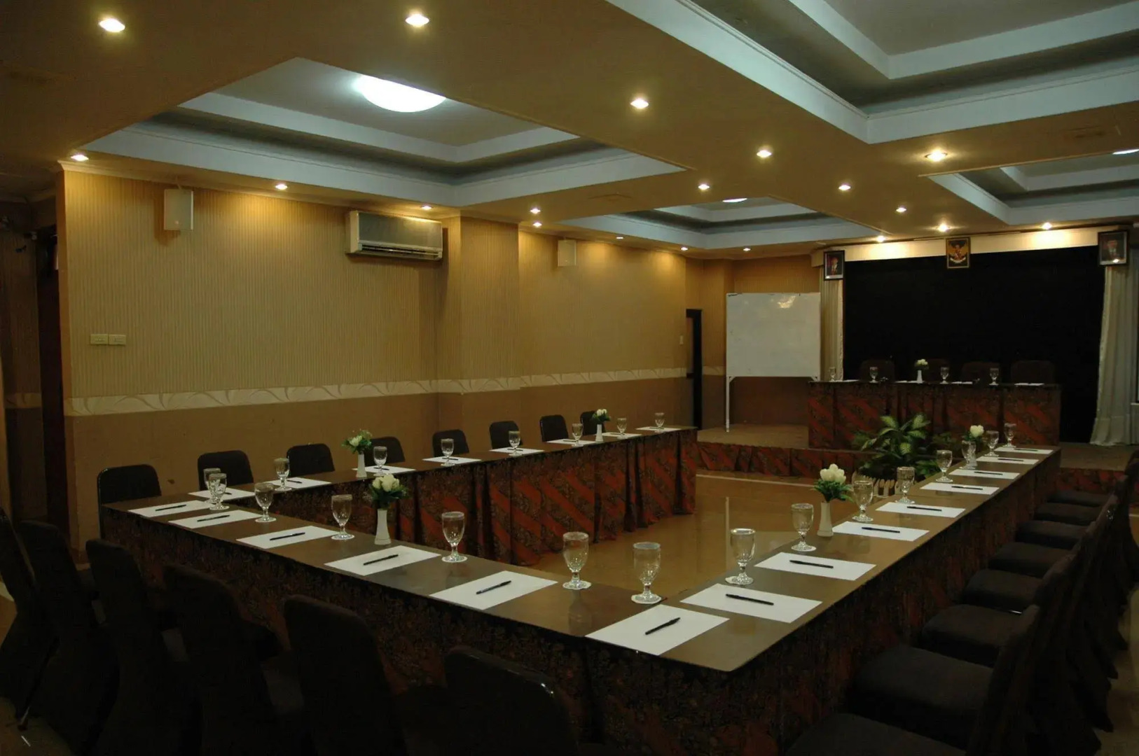Riyadi Palace Hotel