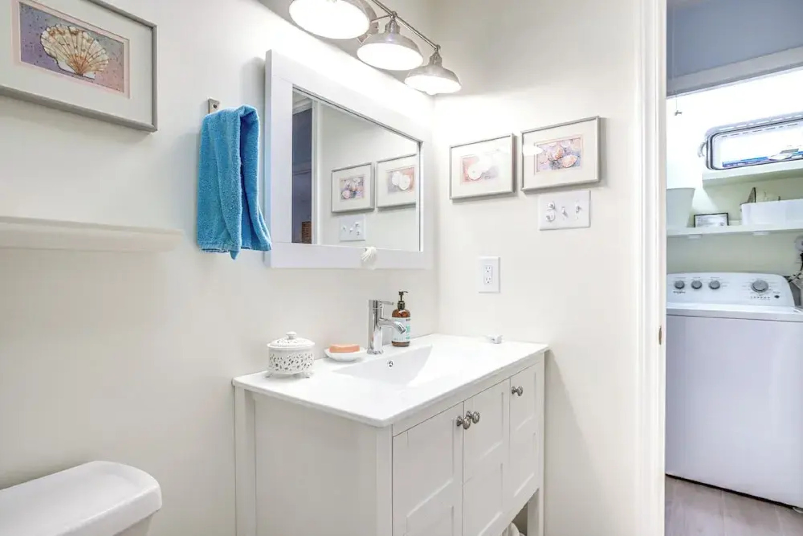 Charming Ocean Pines Home - 9 Mi to Beach!