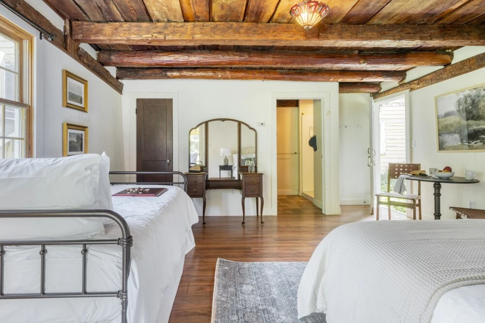 Daffodil by Avantstay Countryside Retreat in Historic Home w/ Large Backyard