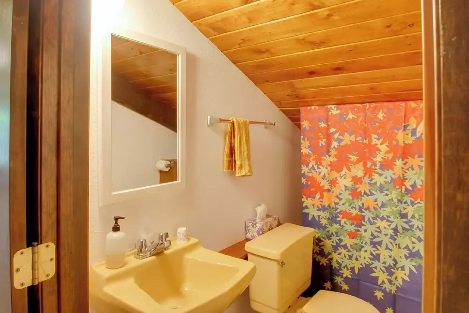 Mountaintop Condo w/ Great Mt Washington View