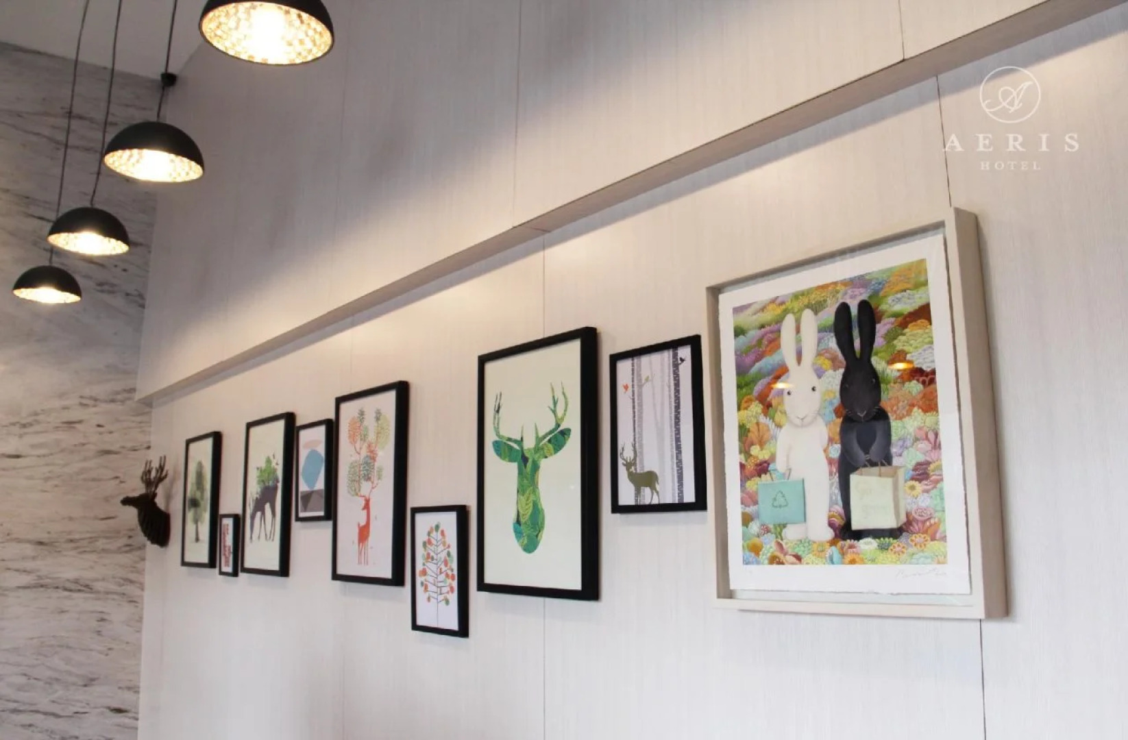 Aeris International Hotel