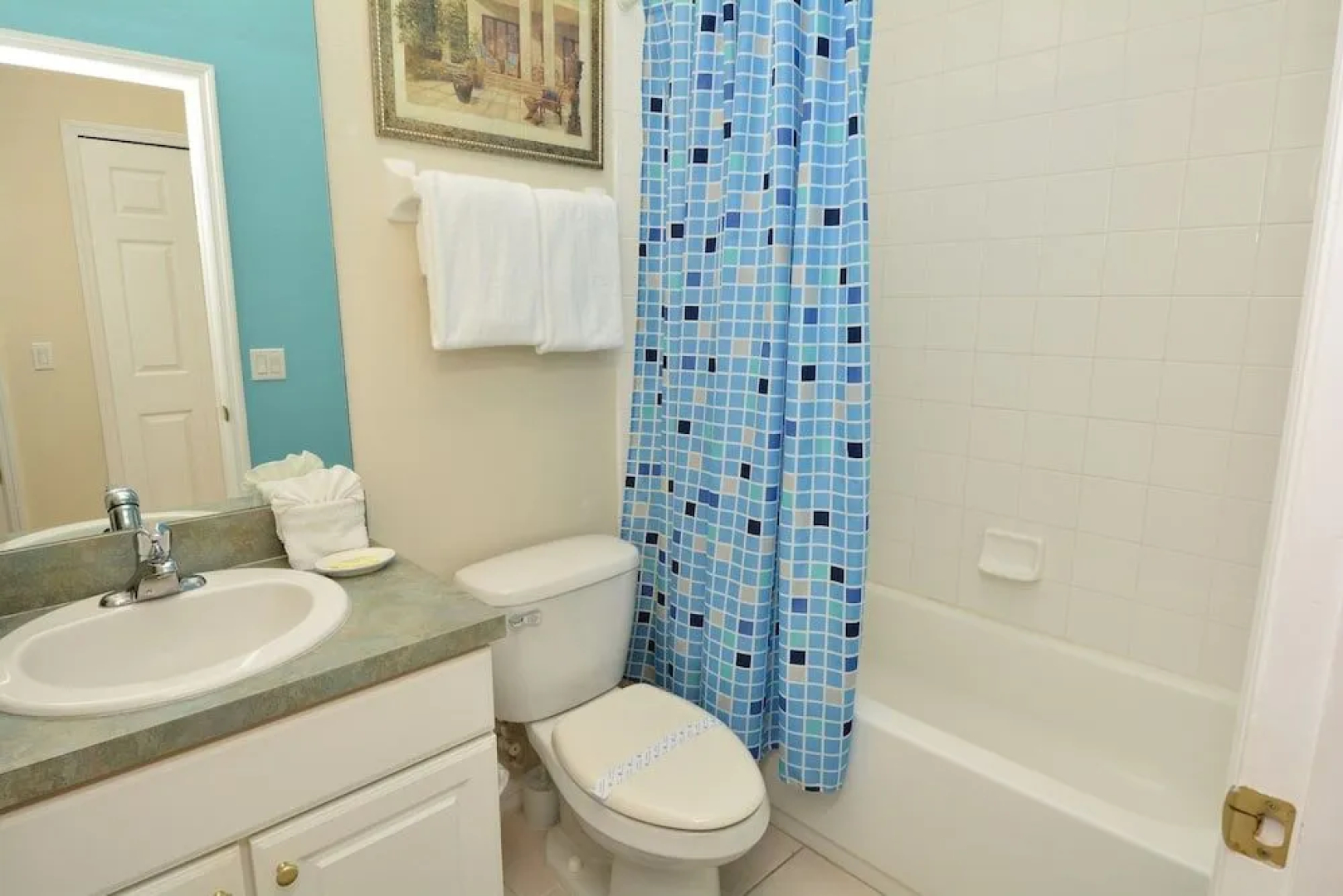 715HP Footprints 4 Br villa by RedAwning