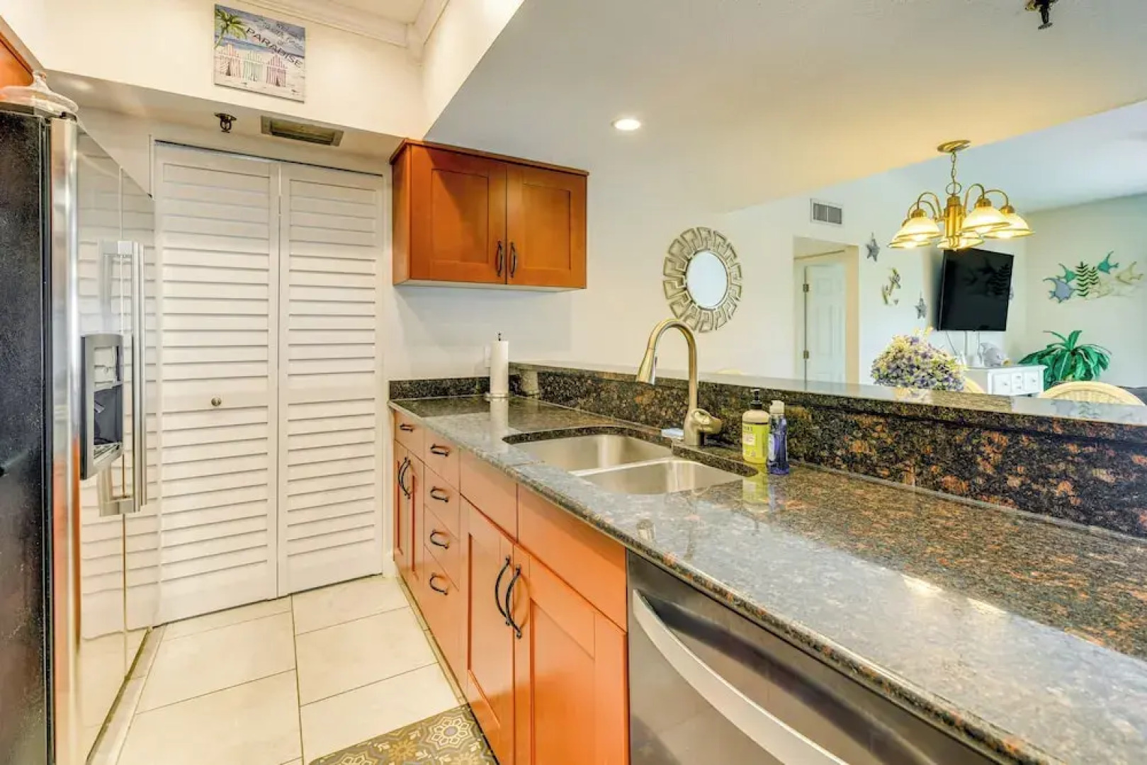 Condo w/ Gulf View! Walk to Redington Beach