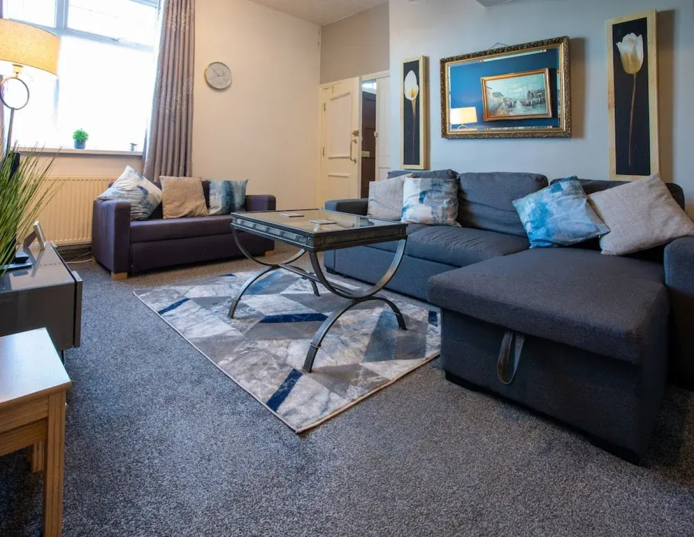 Old Barrington Arms Apartments