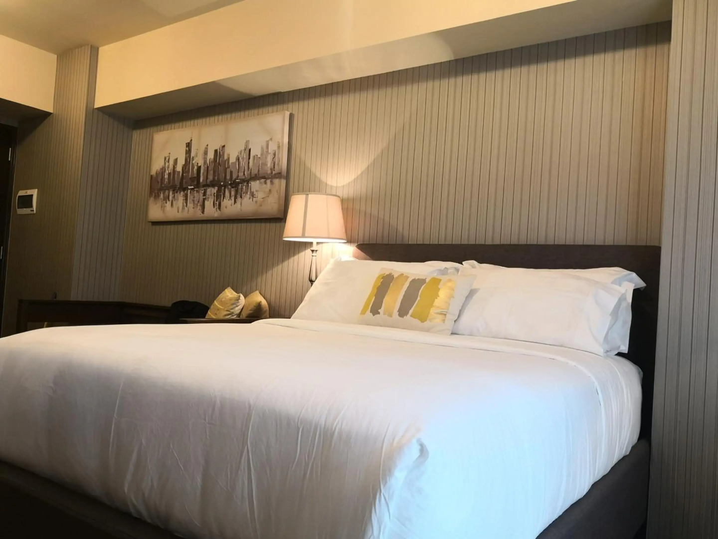 Centrio Tower Beside Ayala Studio Unit with Balcony 23