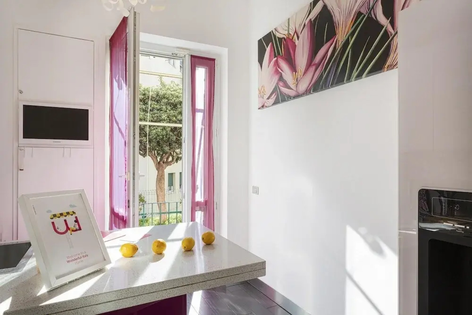 Vernazzola Family Apartment