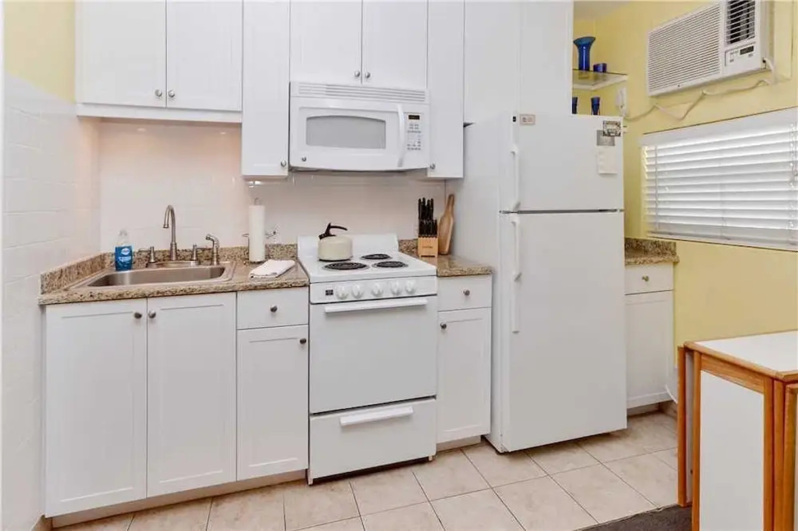 Sea Rocket 26 - Studio Condo