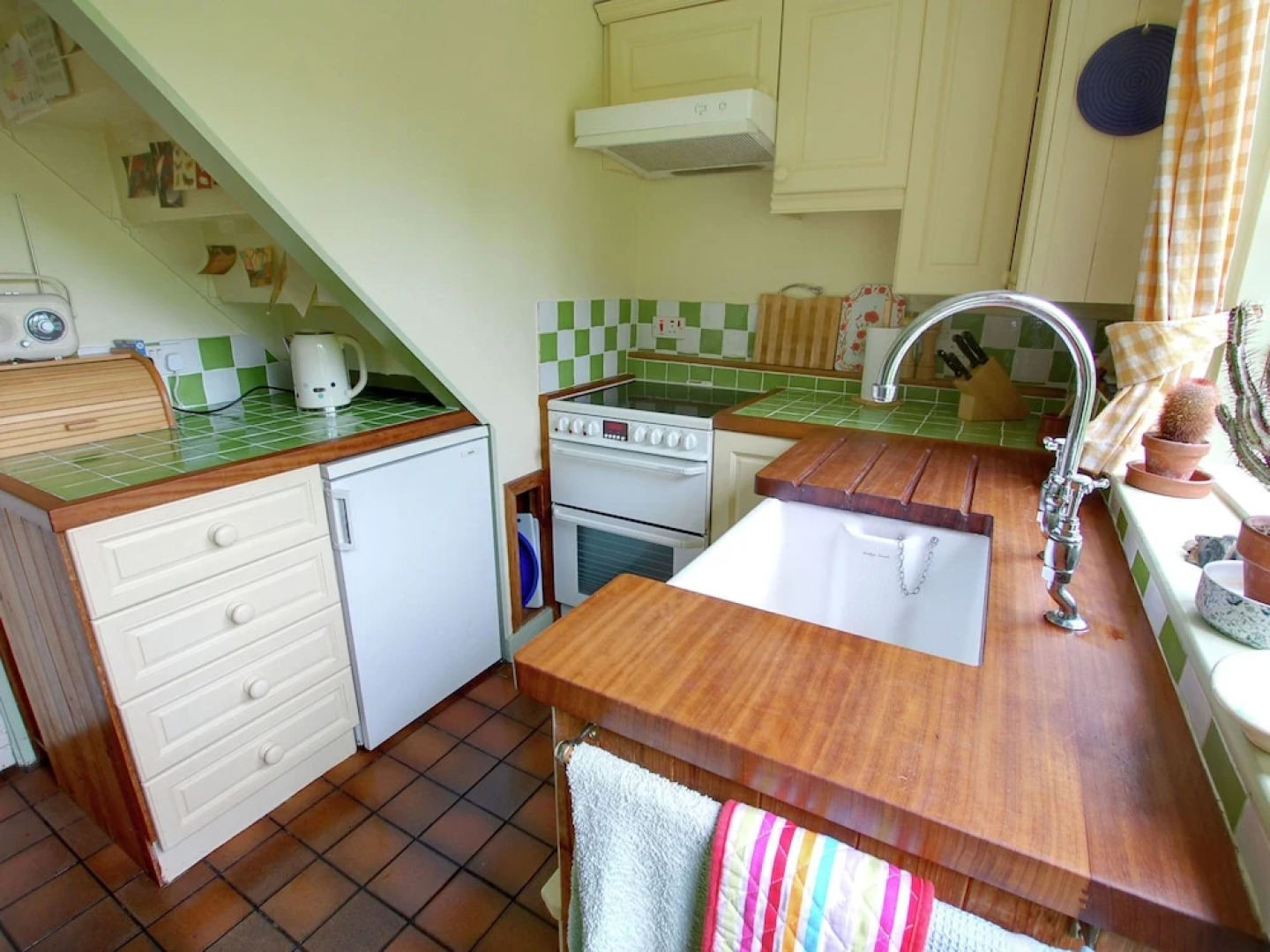 Simplistic Cottage in Battle with Garden near Bird Watching