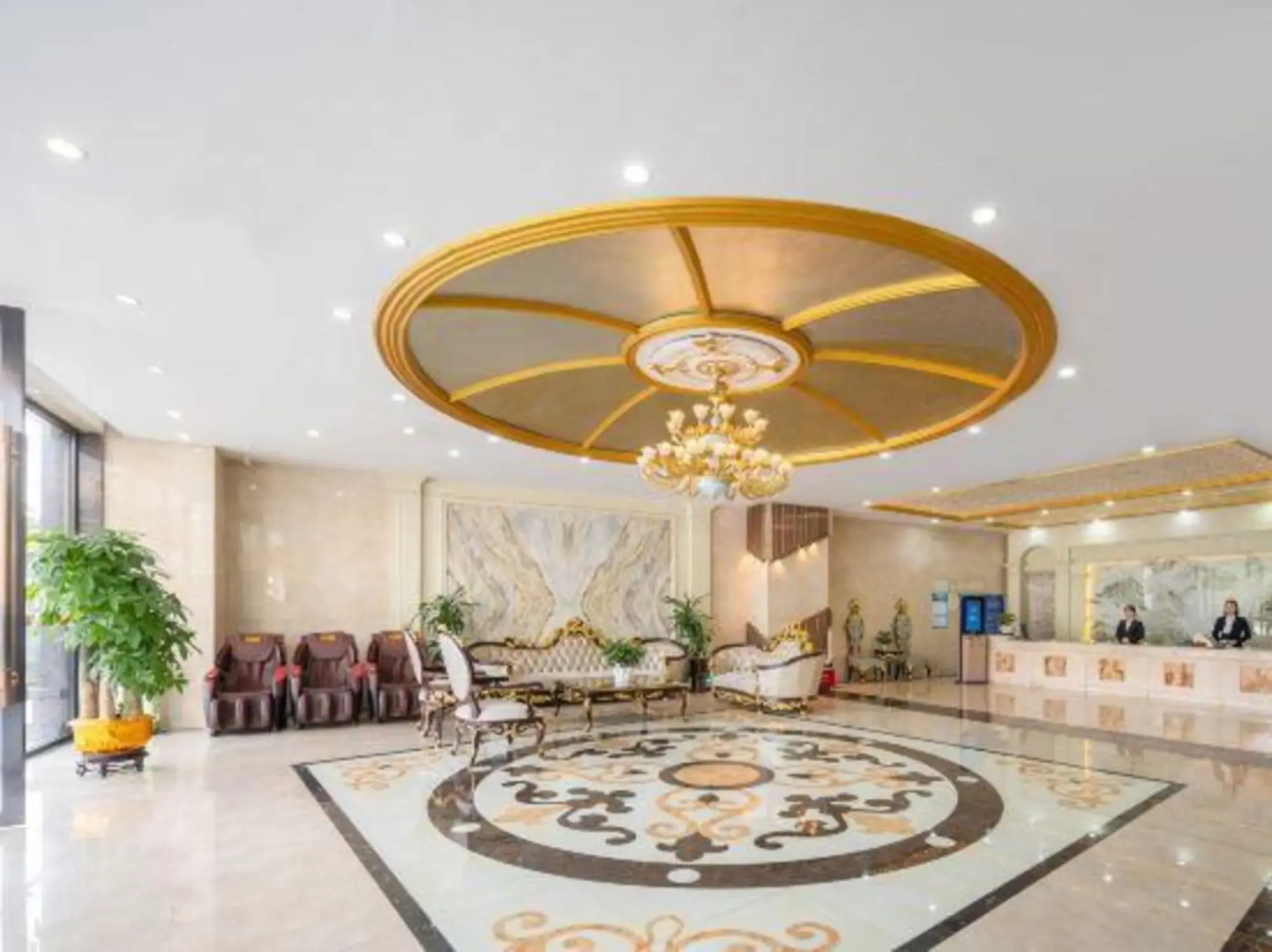 Shuanglong Plaza Hotel