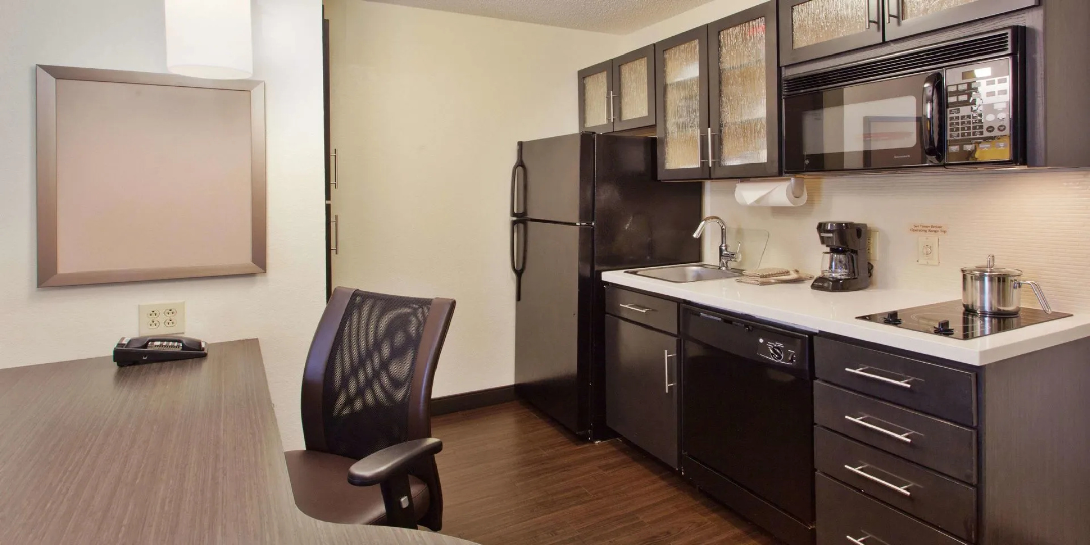 Sonesta Simply Suites Fort Worth