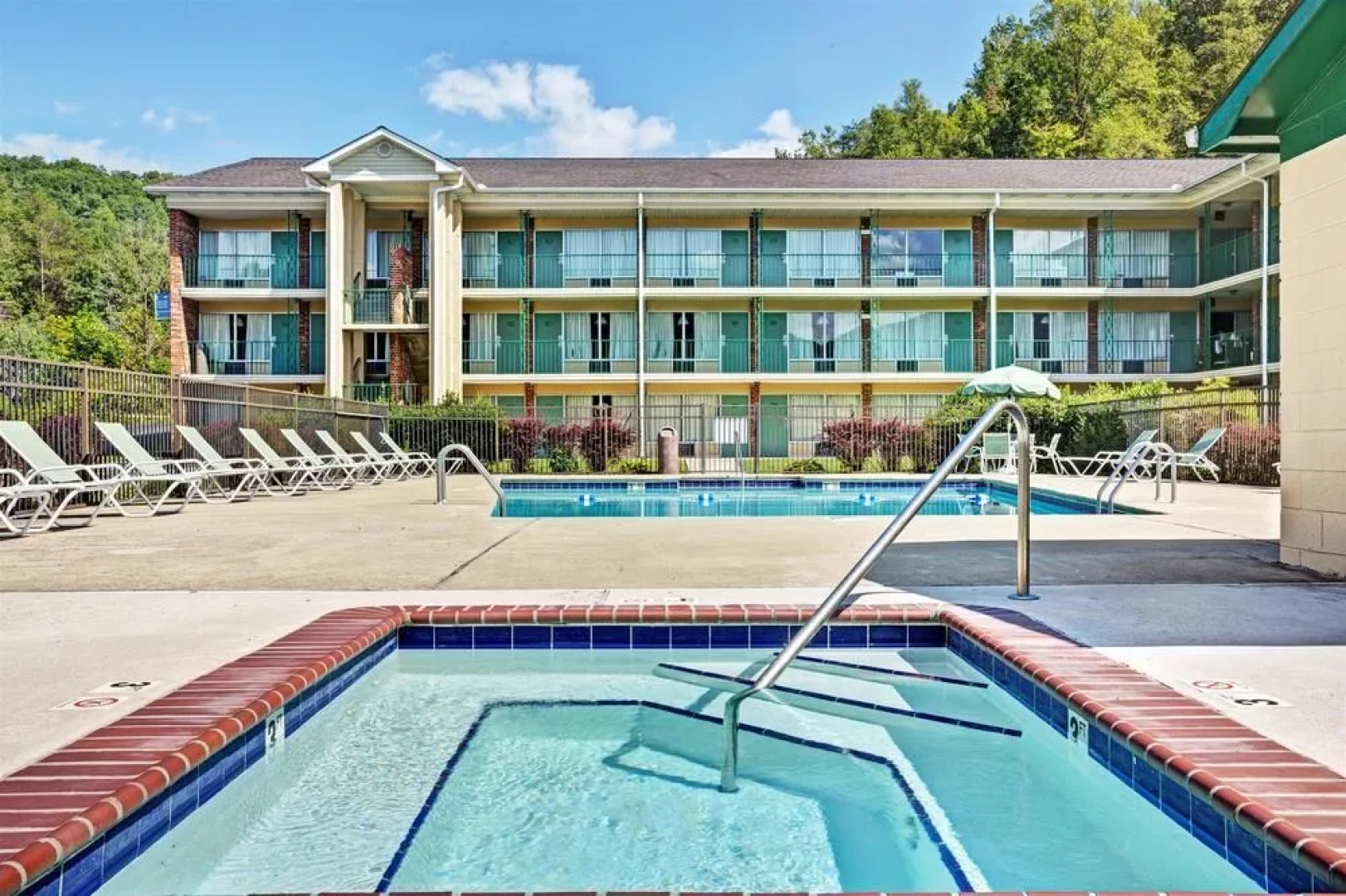 Days Inn Jellico - Tennessee State Line