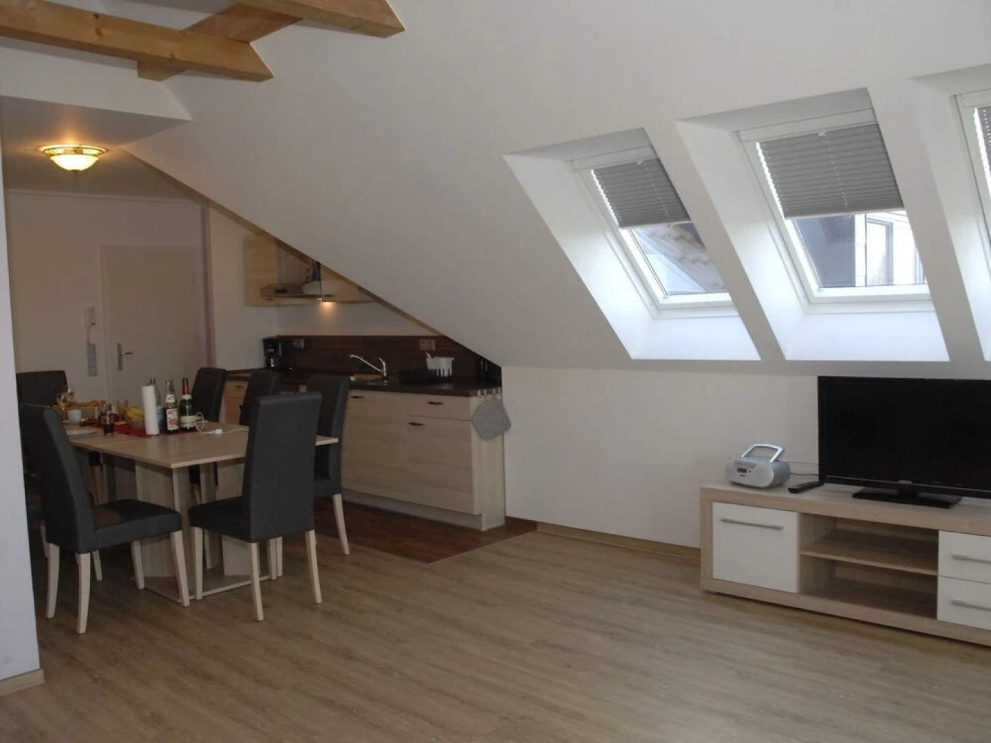 Luxurious Seaside Apartment in Pepelow