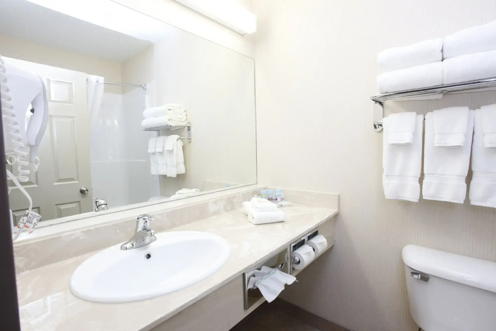 Vegreville Suites