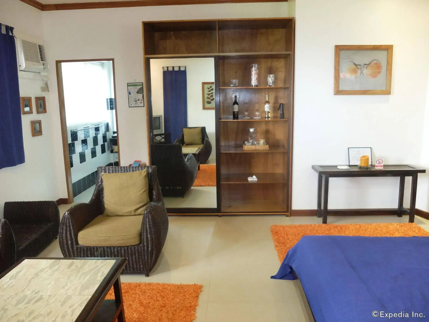 Argonauta Boracay Boutique Hotel with Apartments and Villas
