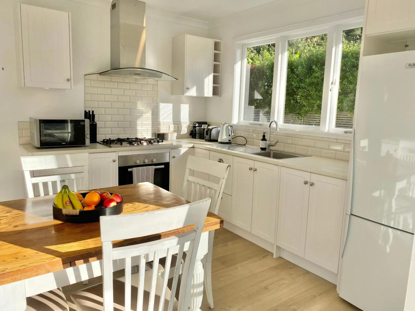 Magnolia Cottage - Kuaotunu Holiday Home