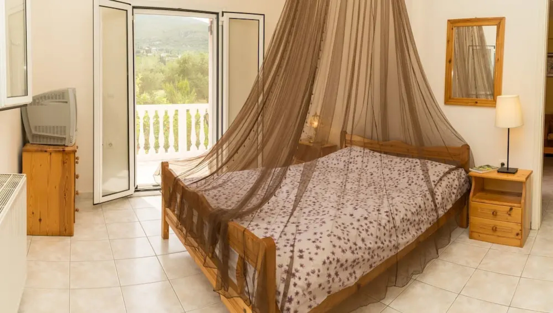 2-bed House in Alykes With Mountain Views