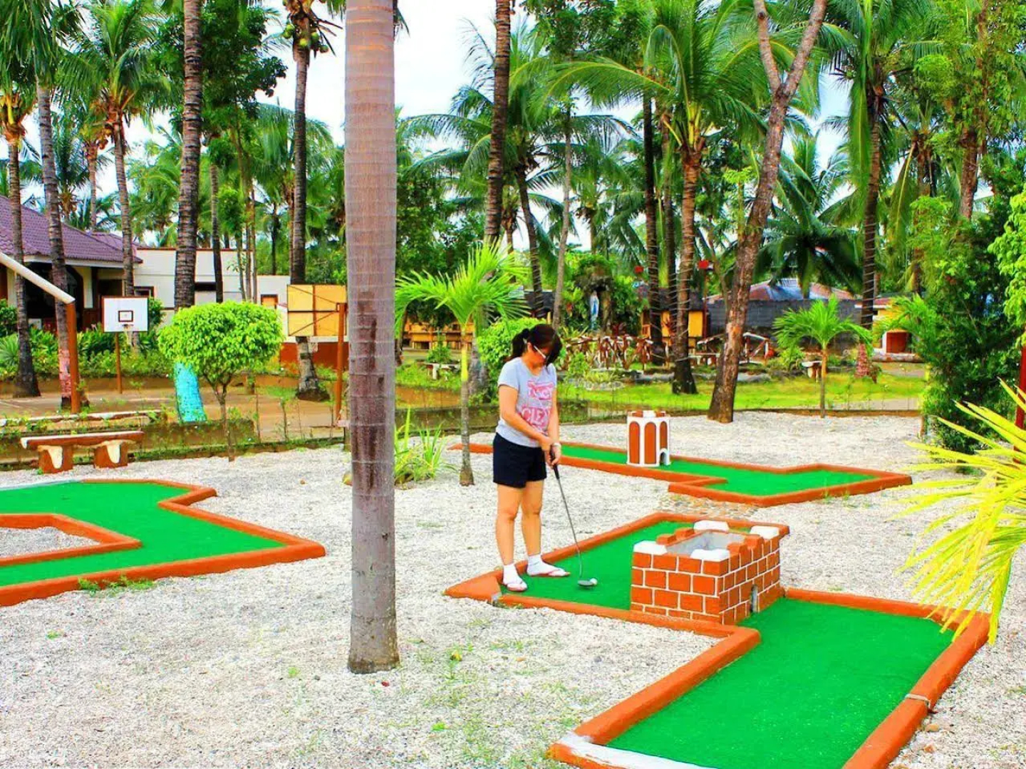 Bakasyunan Resort Zambales