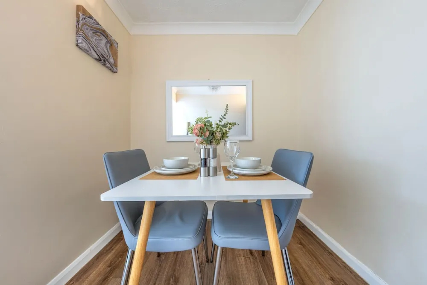 Staines Studio Apartment - Heathrow