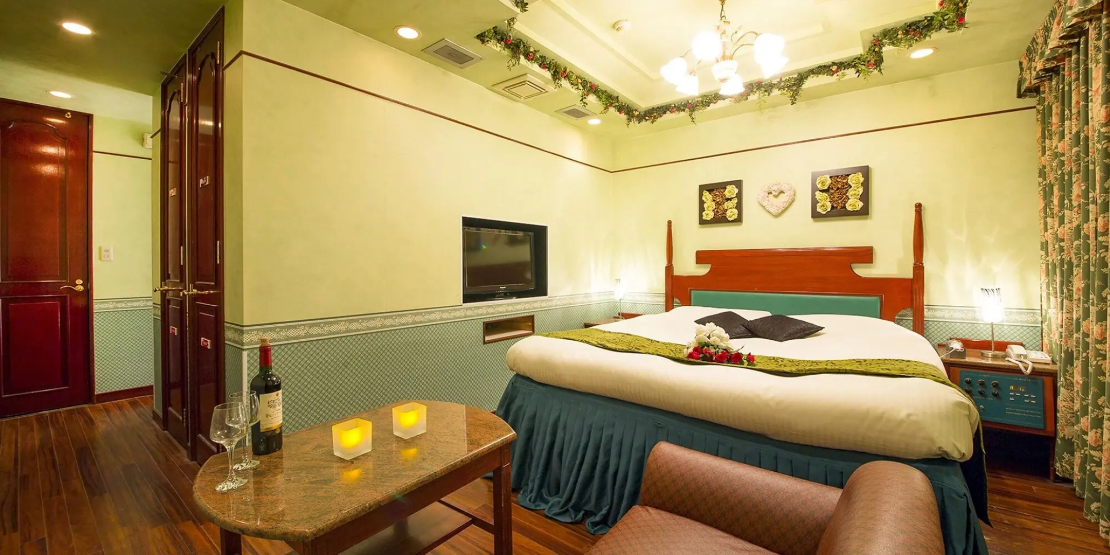 HOTEL Gallery - Adults Only