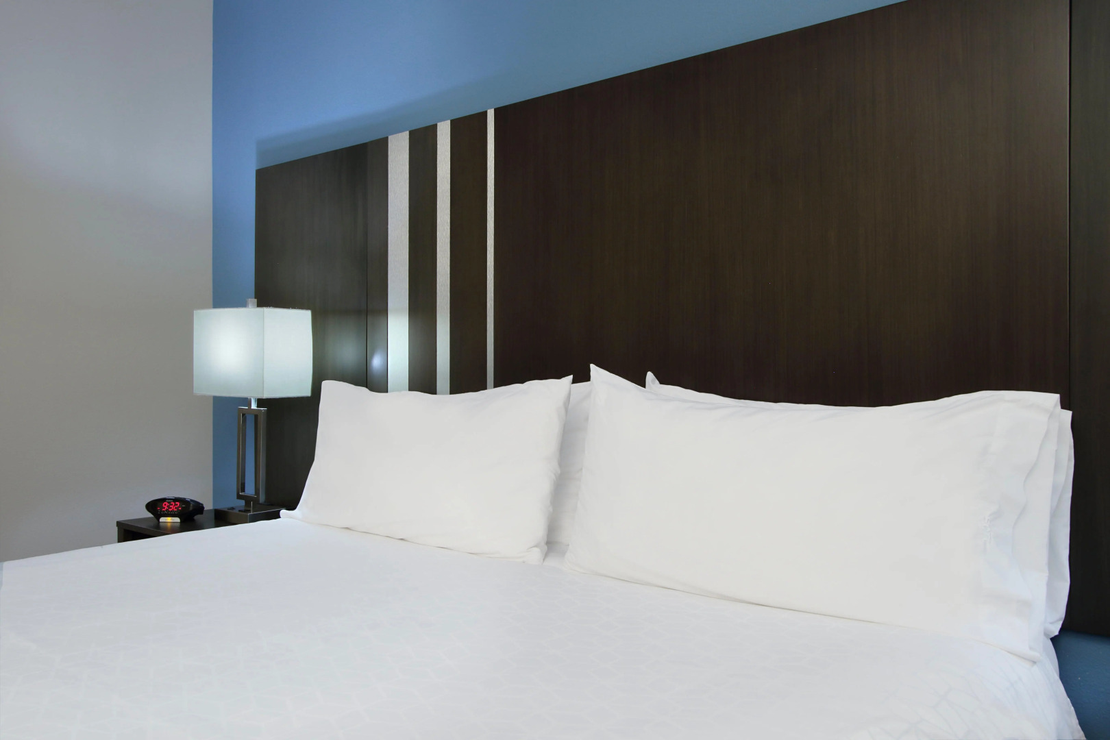 Holiday Inn Express & Suites Houston North - IAH Area by IHG